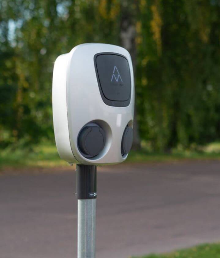 Latausaseman pylvästeline Next green Poleplate
