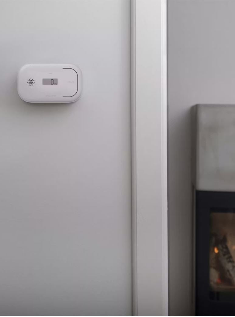 Häkävaroitin Housegard CA108 LCD-näytöllä, 2 x AA-paristo