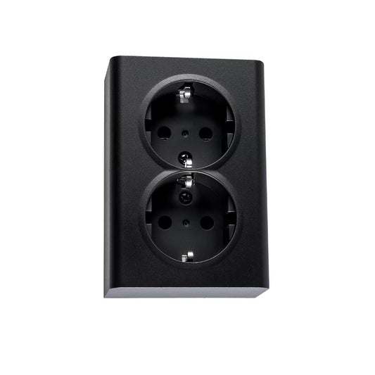 Pistorasia SG Install pinta 2-osainen IP21 Musta